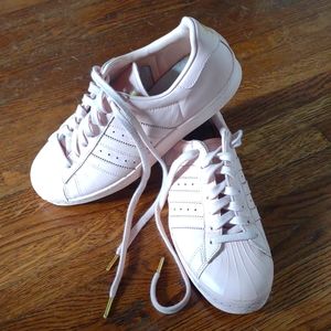 Adidas unisex light pink Leather gold 8.5 men/ 9 women